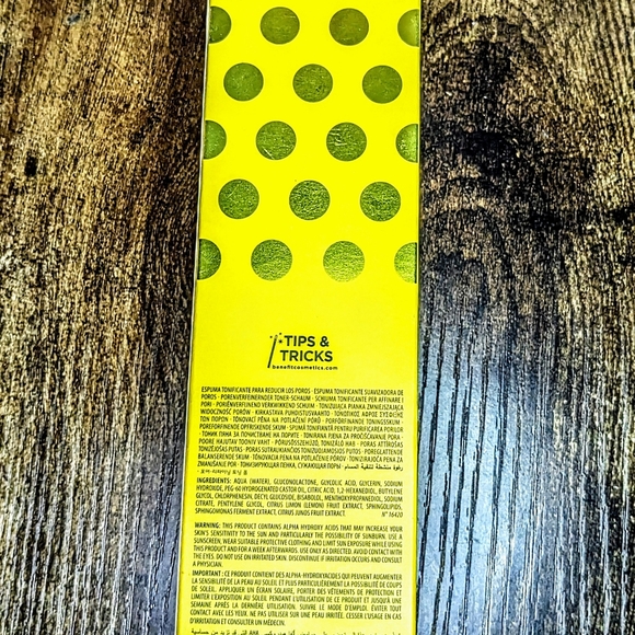 BENEFIT COSMETICS The POREfessional Tight ’n Toned Pore-Refining AHA+PHA Toner - Picture 12 of 15